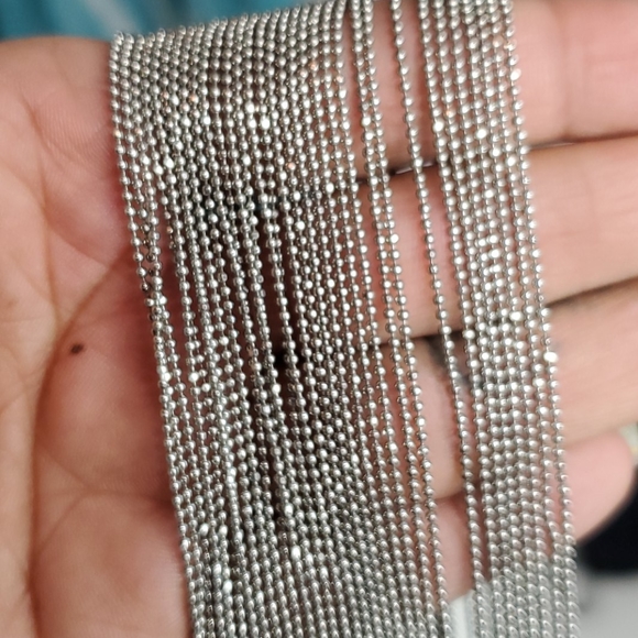 Express silver string chains Necklace - Picture 5 of 7